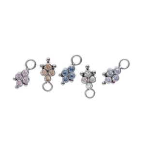 PINGENTE TIT TRIANGLE DESIGNE 5 COM 3 BEADED